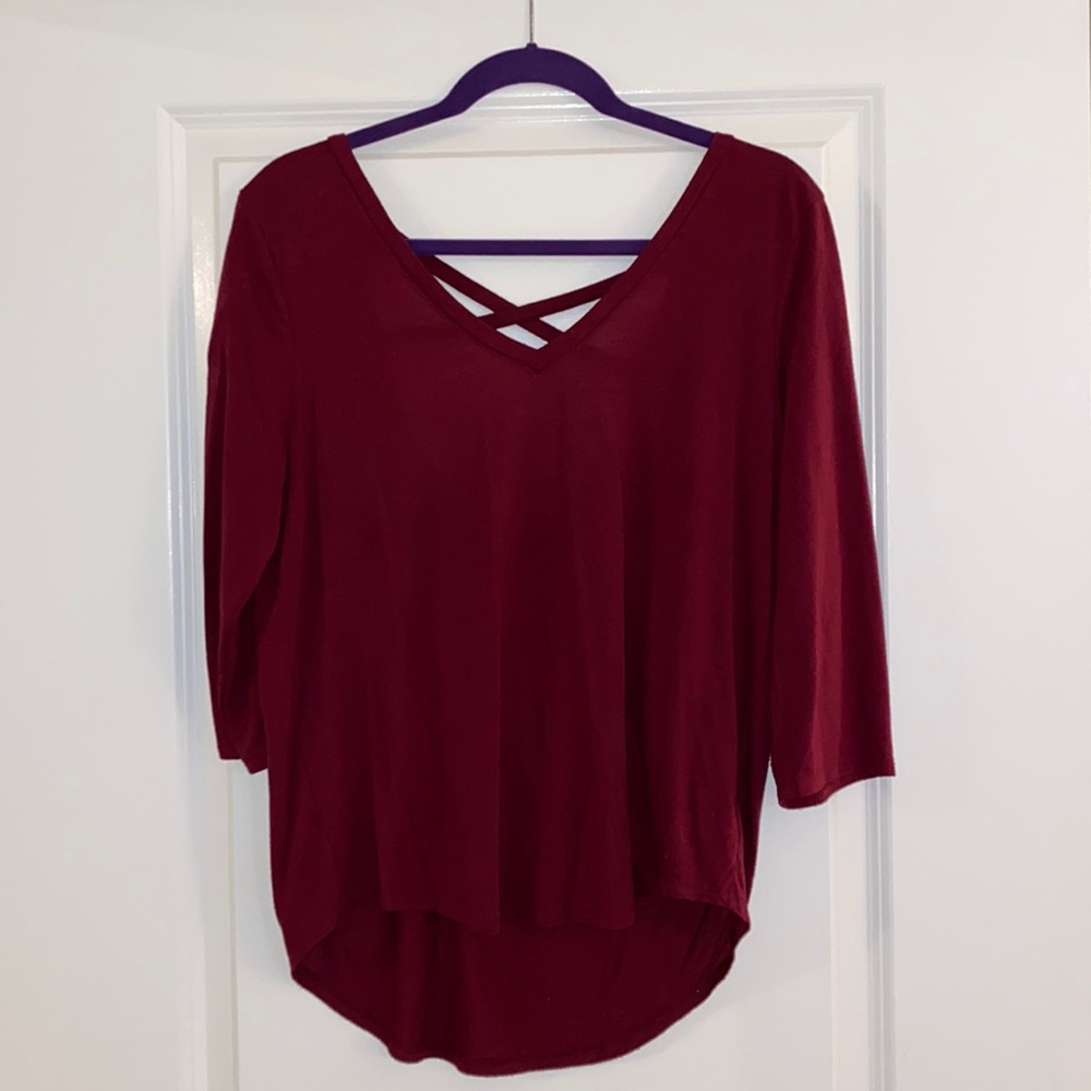 American Eagle Maroon Size Large Shirt